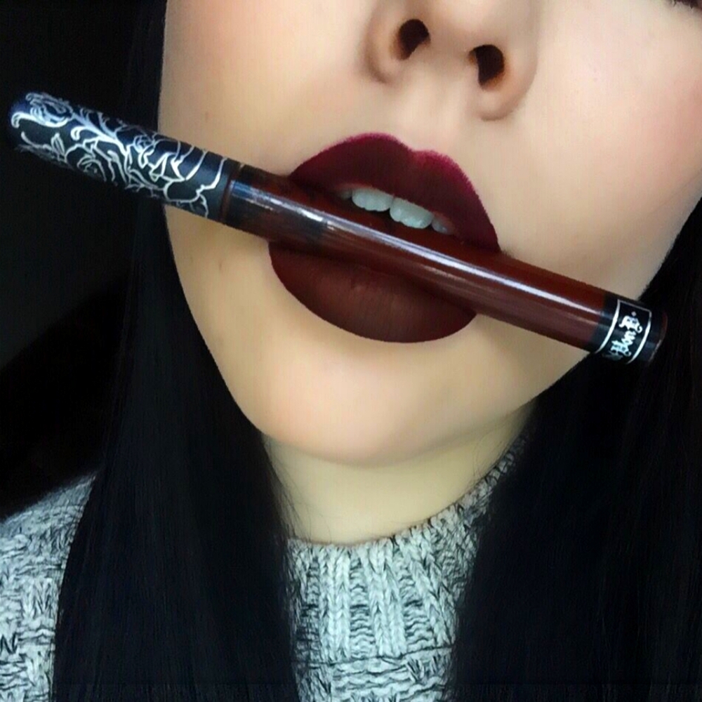 NIB Kat Von D (discontinued) Everlasting Liquid Lipstick - Vampira